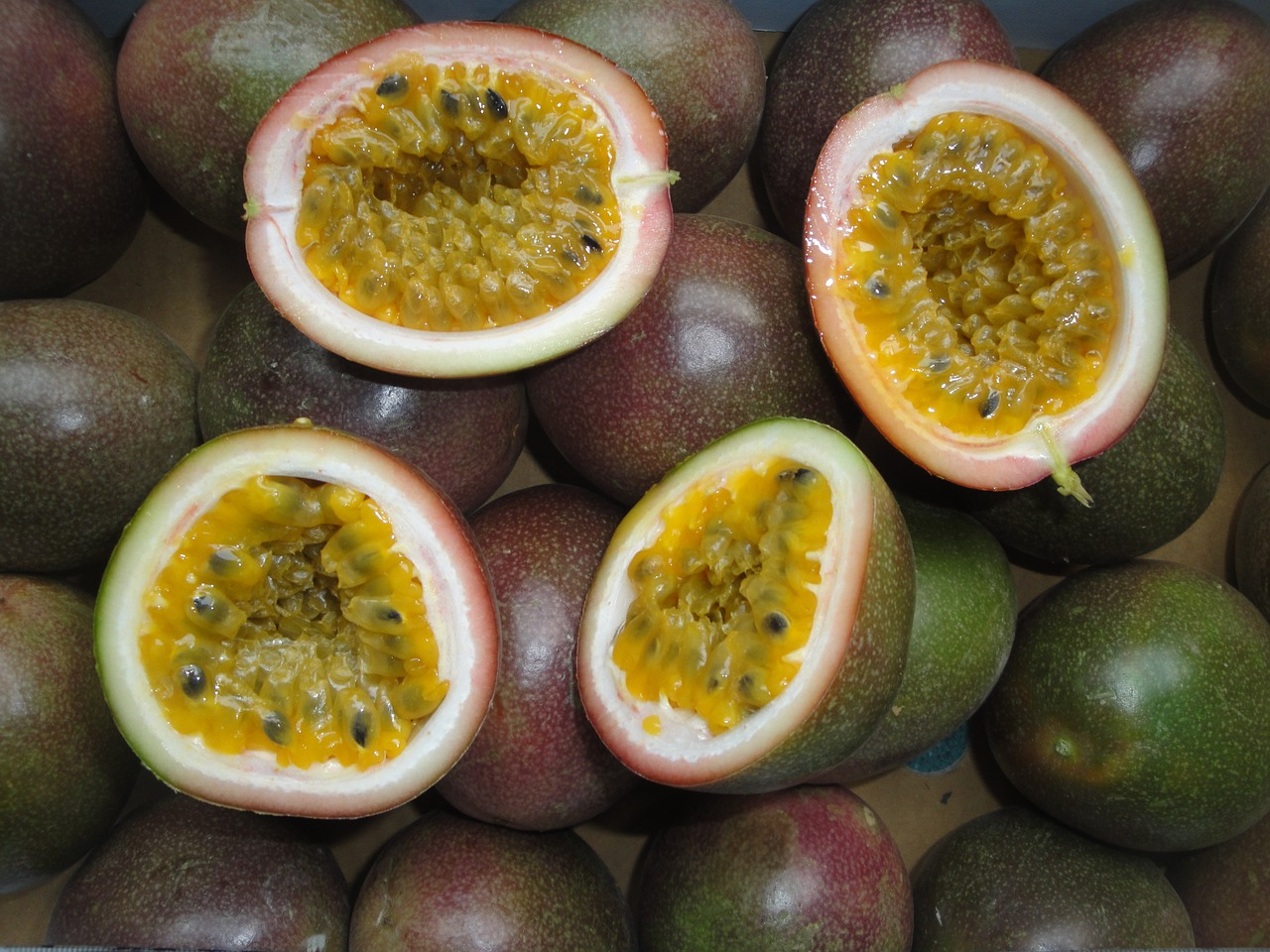 Uganda passion fruits